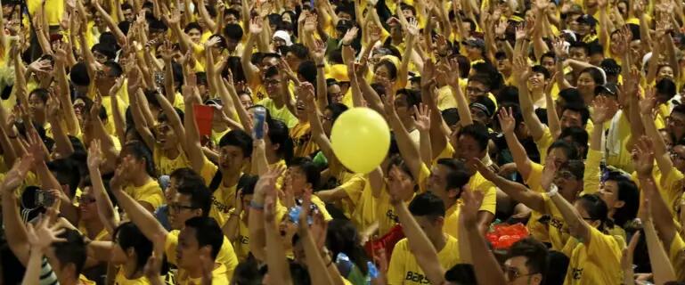 A sea of Bersih activists wearing yellow