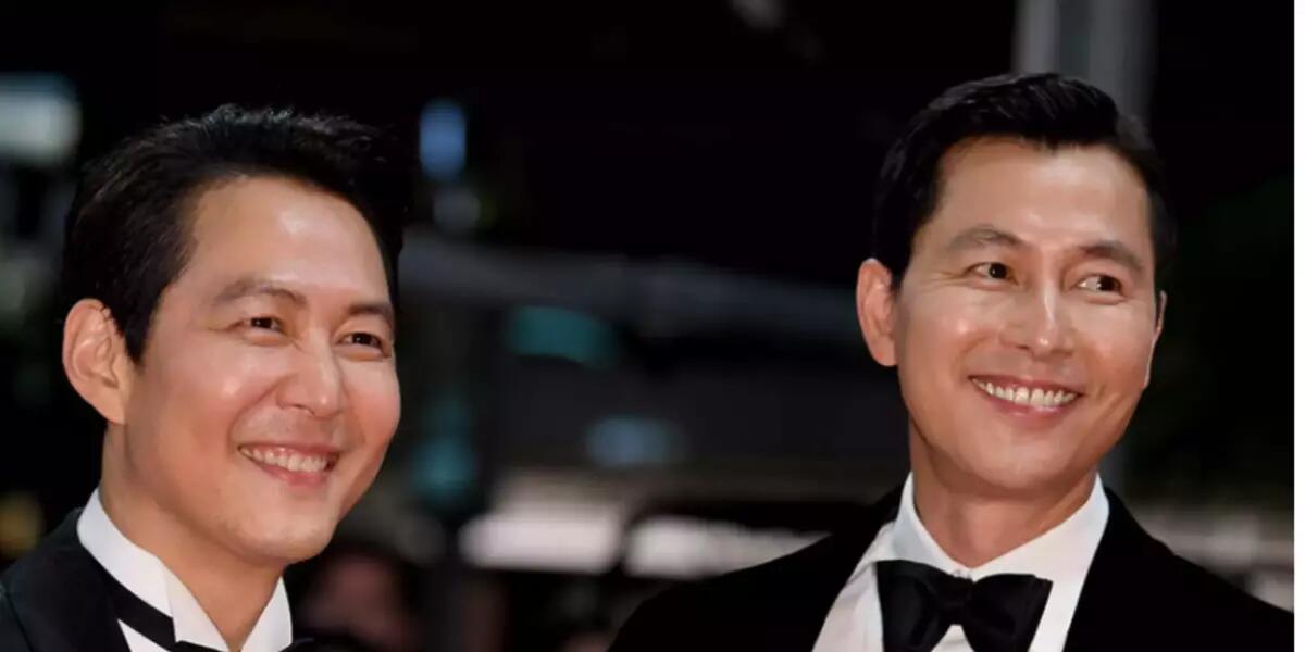 Lee Jung-jae and Jung Woo-sung in tuxedoes