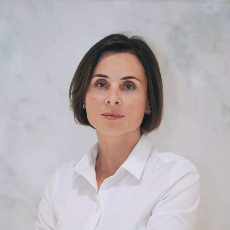 Headshot of Larysa Iarovenko